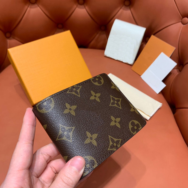 

Designer's wallet messenger bag clutch folding reading wallet leather Europe ands America retro men and women with commuter mini cute trend brown luxury