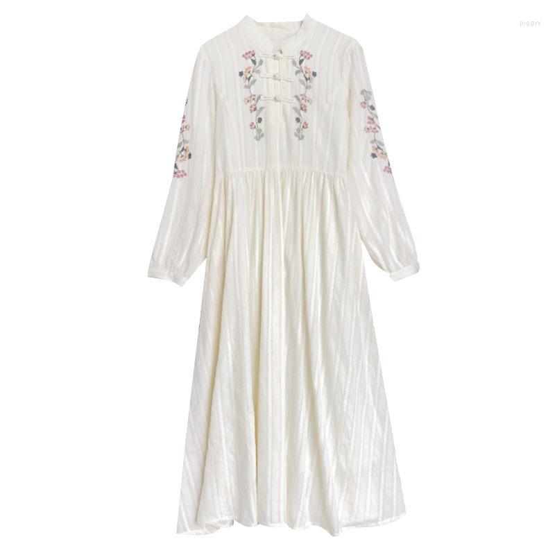

Casual Dresses Hanfu Improved Long Sleeve Autumn Dress Female Clothes 2022 Retro Disc Buckle Embroidered Womens Femme Robe Aq970, Apricot