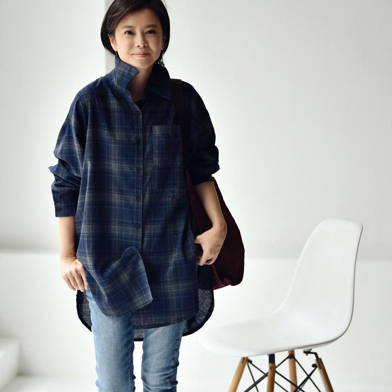 

Women's Blouses & Shirts Literature And Art Fashion Restoring Ancient Ways Gray Blue Check Loose Oversize Long Sleeve Large Shirt, Black