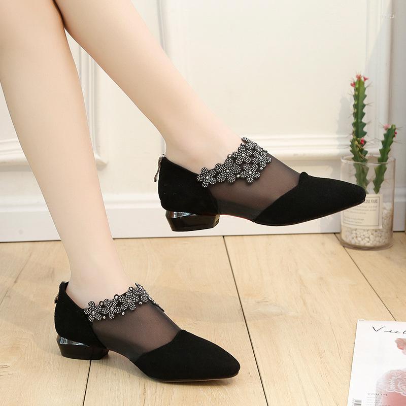 

Dress Shoes Women's Sandals Fashion Rhinestone Flower Low Heel Pointed Toe Back Zipper Frosted, Black