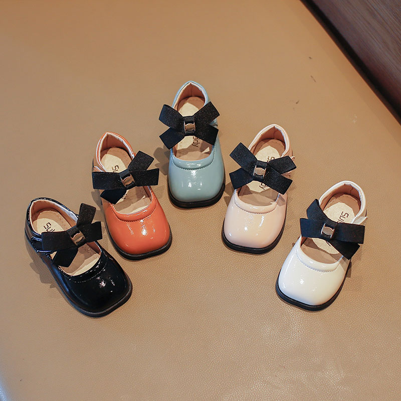 

Children's Candy Color Baby Shoes Soft Bottom 2023 Smooth Leather Children Girl Shoes Princess Party Shoes Bow-tie Size 23-34, Black