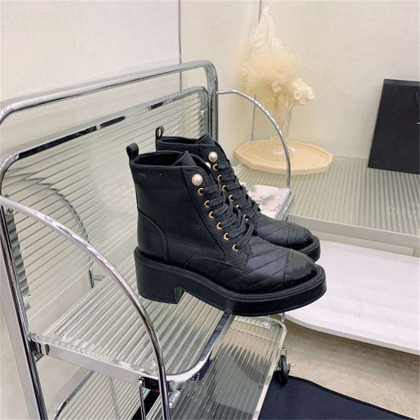 

Luxury Design Boots Fashion Women Retro Decoration Winter Warm Snow Non slip High Heel Martin Knight Tassel Casual Socks Boots