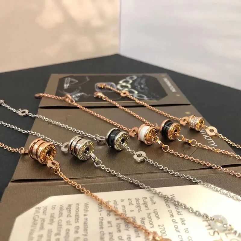 

Designer bugeru bracelets Little Red Black Ceramic Bracelet Small Waist Girlfriend