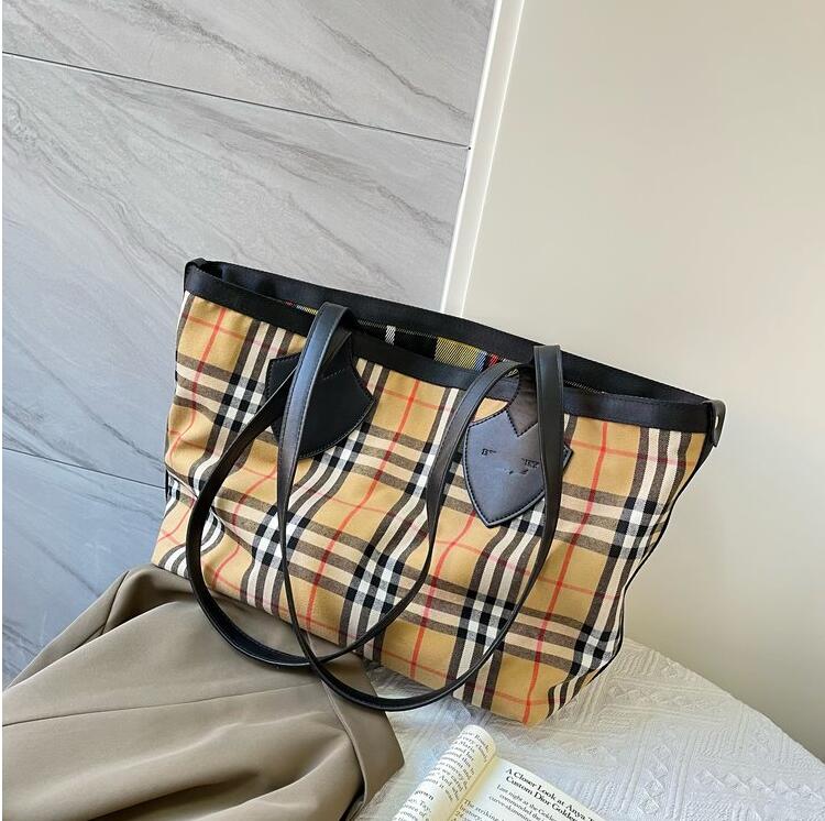 

9923 Women Luxurys Designers Bags Crossbody Handbags Womens Purses Shoulder Shopping Totes Bag