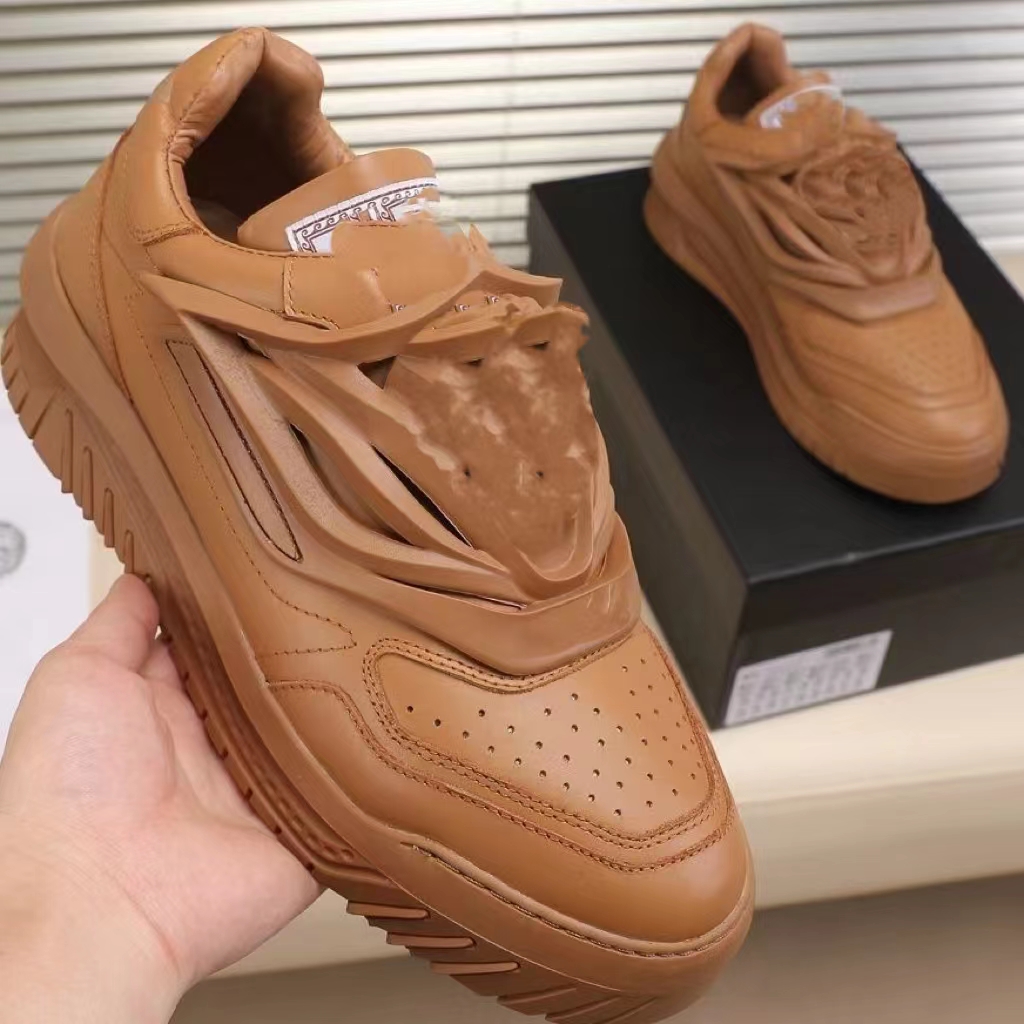 

2022 European Running Shoes Station Spring OF03 and Autumn Men's Shoes Fashion Trend Versatile Thick Sole Casual Calf Leather