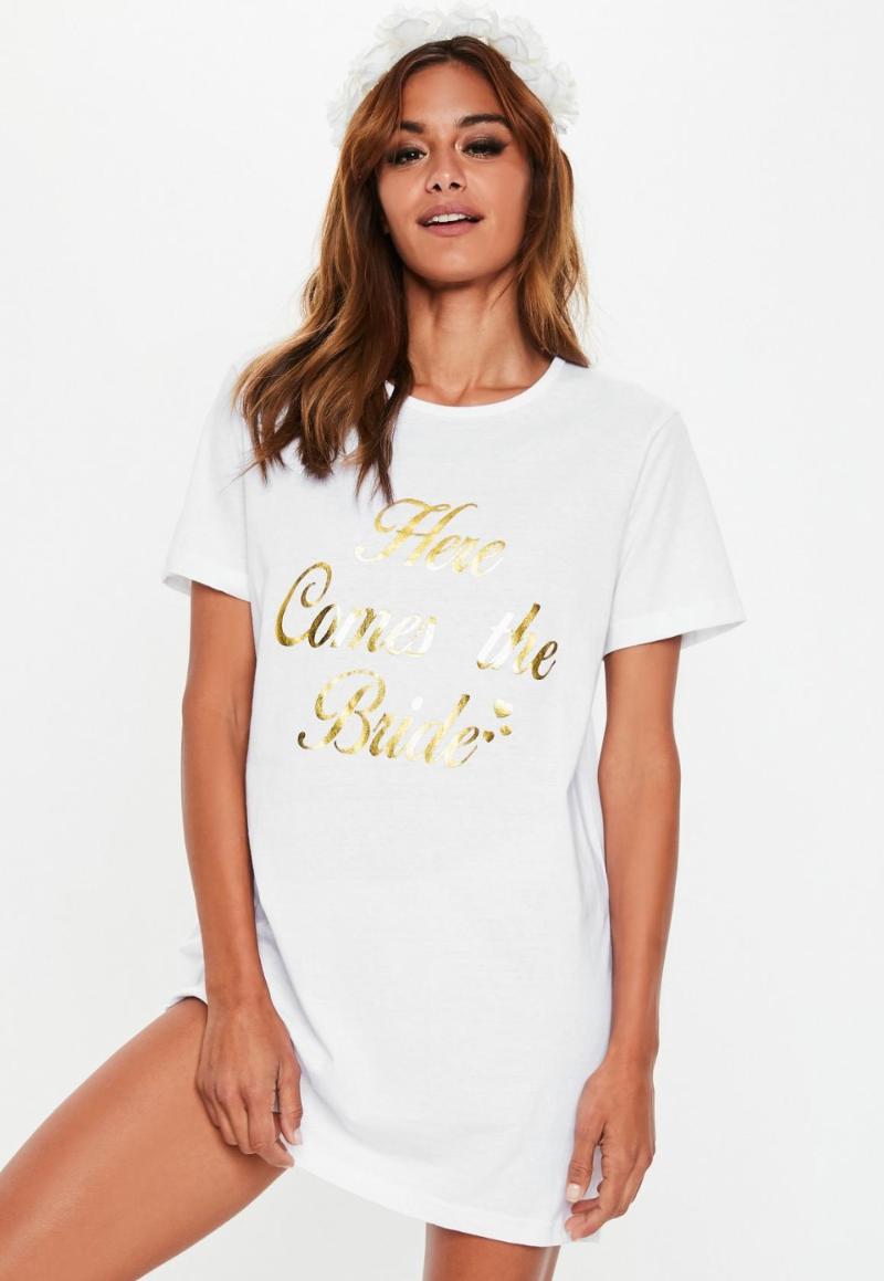 

Casual Dresses Here Comes The Bride Sleep Long Shirt Wedding Night Women Gift Tumblr Grunge Graphic Camisetas Quote Art Aesthetic T Dress, White-gold txt