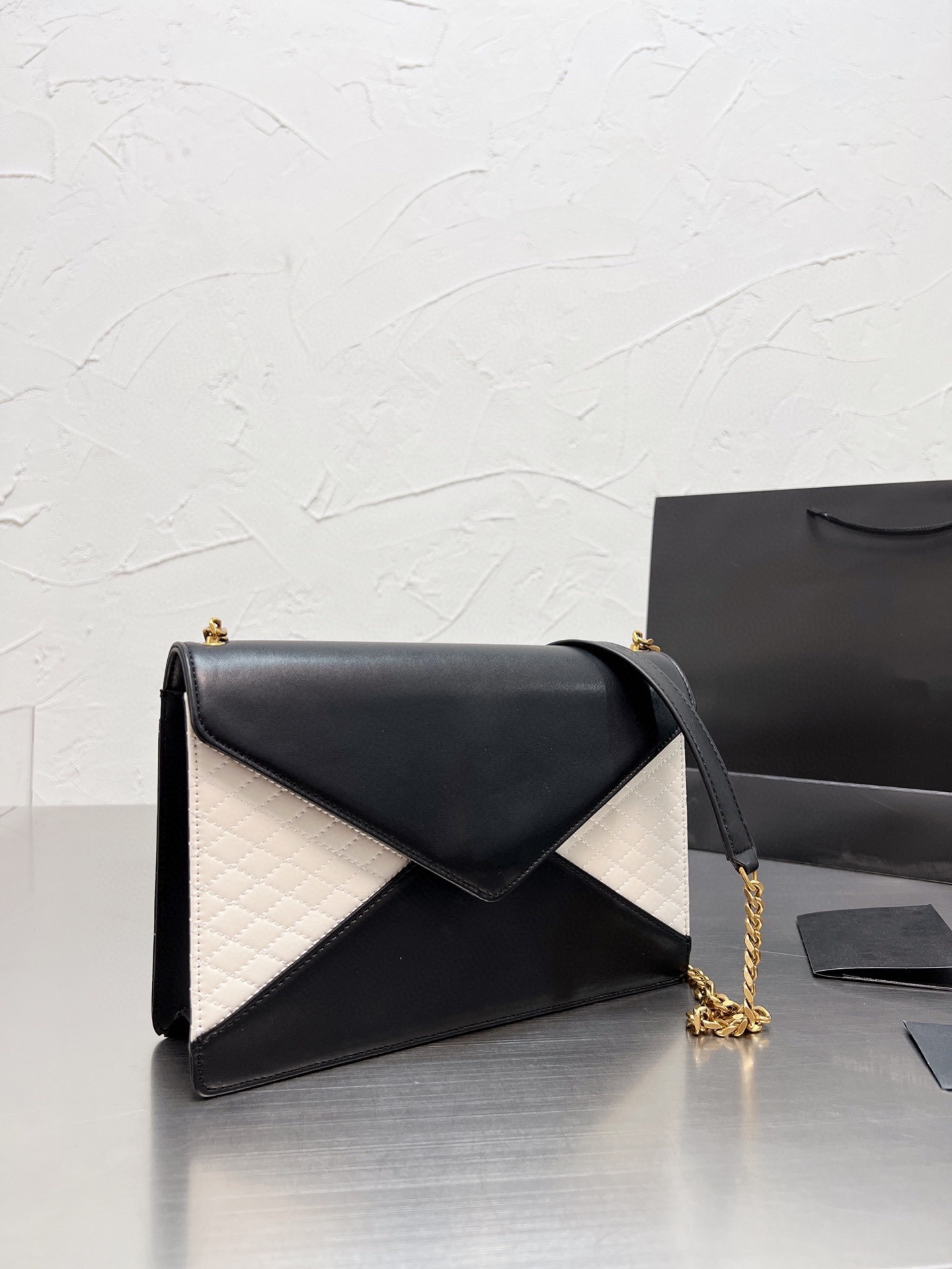 

Genuine bag cowhide leather Winter and Autumn Women Purse Handbags fashion handbag wallet Fashion classic with letters canvas Purses metal chain, Black