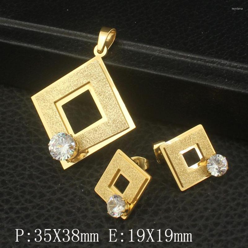 

Necklace Earrings Set Est Stainless Steel Fashion Geometric Jewelry Gold Color Pendant And Sets For Women SFHZAABC, Picture shown