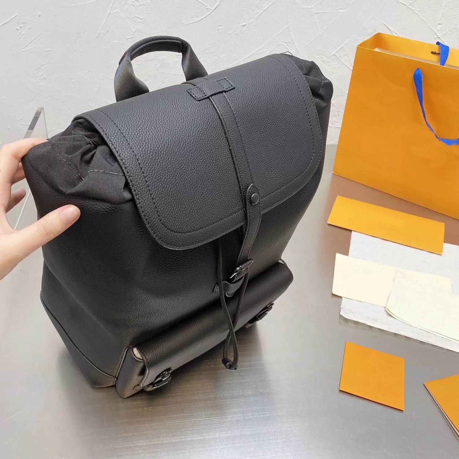 

Luxury Leather Backpack Fashion Shoulder Bag Ladies Travel School Bag Men Messenger Bags XB50061