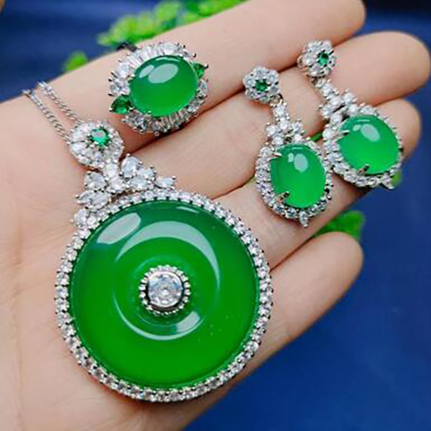 

Green Jade Jewelry Set Women Charms Round Necklace Earrings Ring Pendant