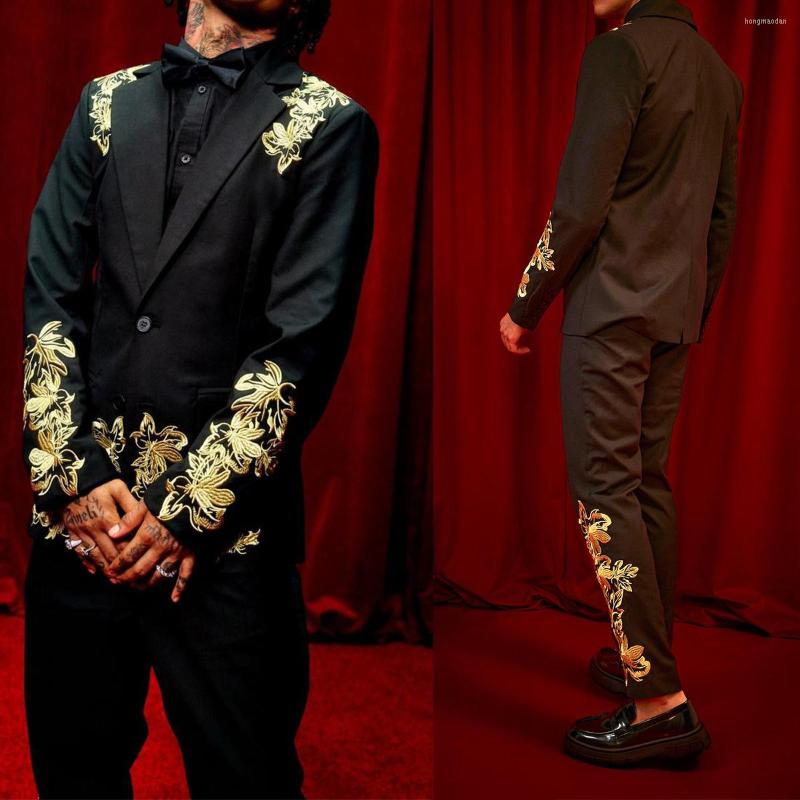 

Men's Suits Black Men 2 Pieces Blazer Pants One Button Gold Appliques Fashion Uniform Wedding Groom Formal Work Party Causal Tailored