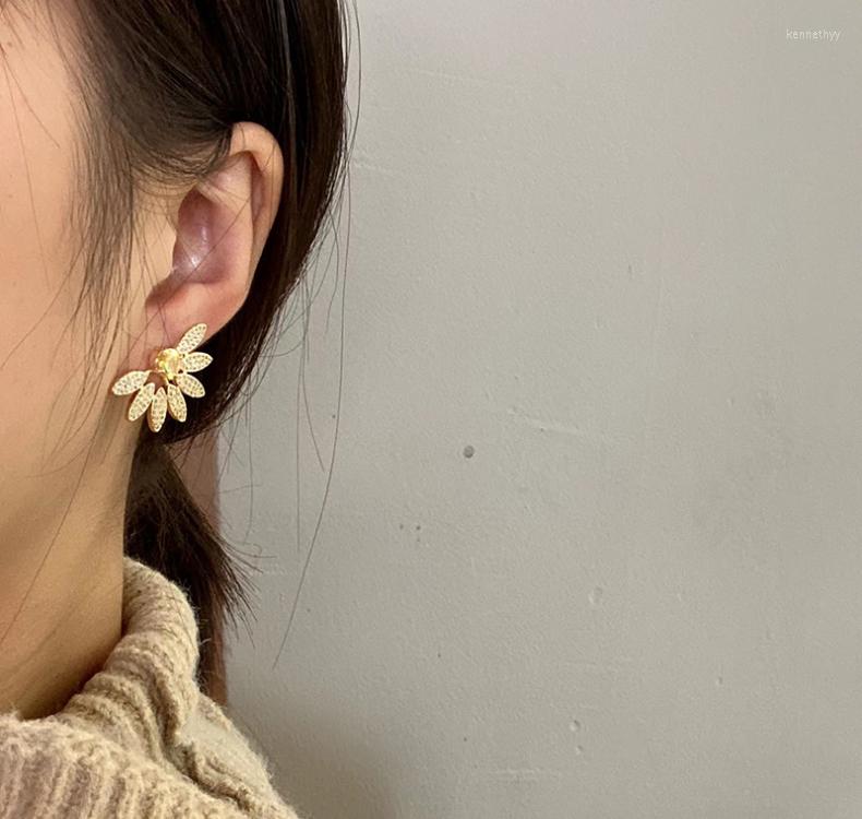 

Stud Earrings S925 Silver Needle Retro Women Style Lady Female Micro-inlaid Zircon Color Flower