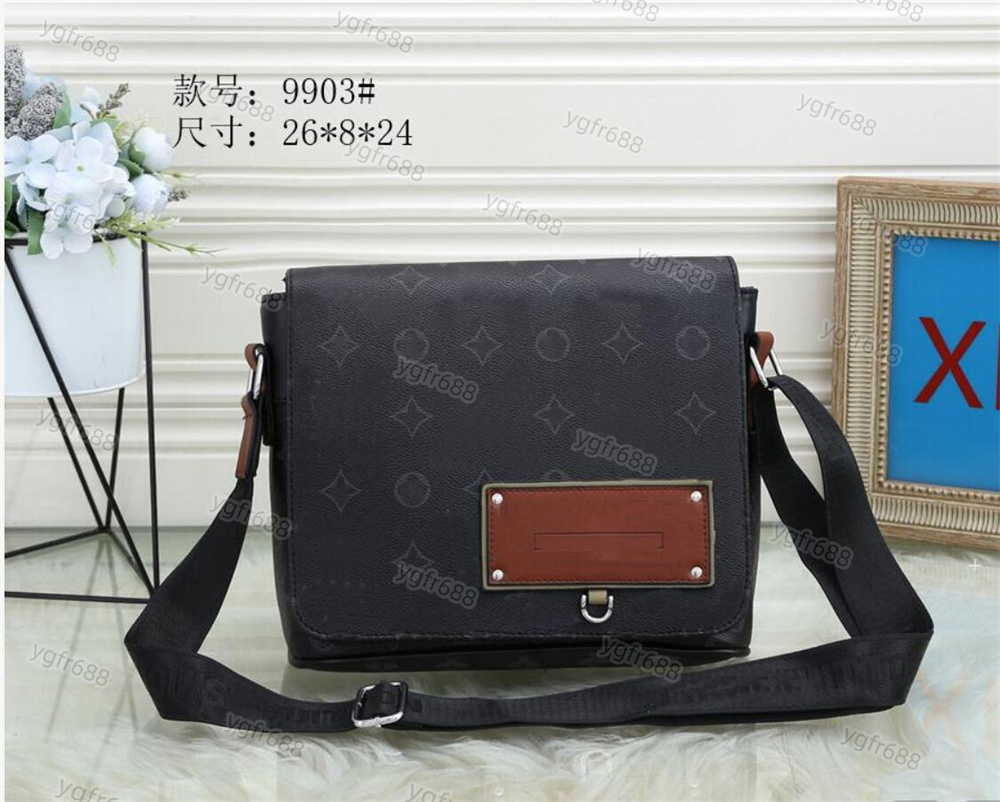 

Handle Soft Trunk Bags Men Shoulder Bag Luxury Designer Crossbody Letters Flower Handbags Mini Massage Pack Fashion Handbag Phone Wallets Coin Purse Holiday, Red