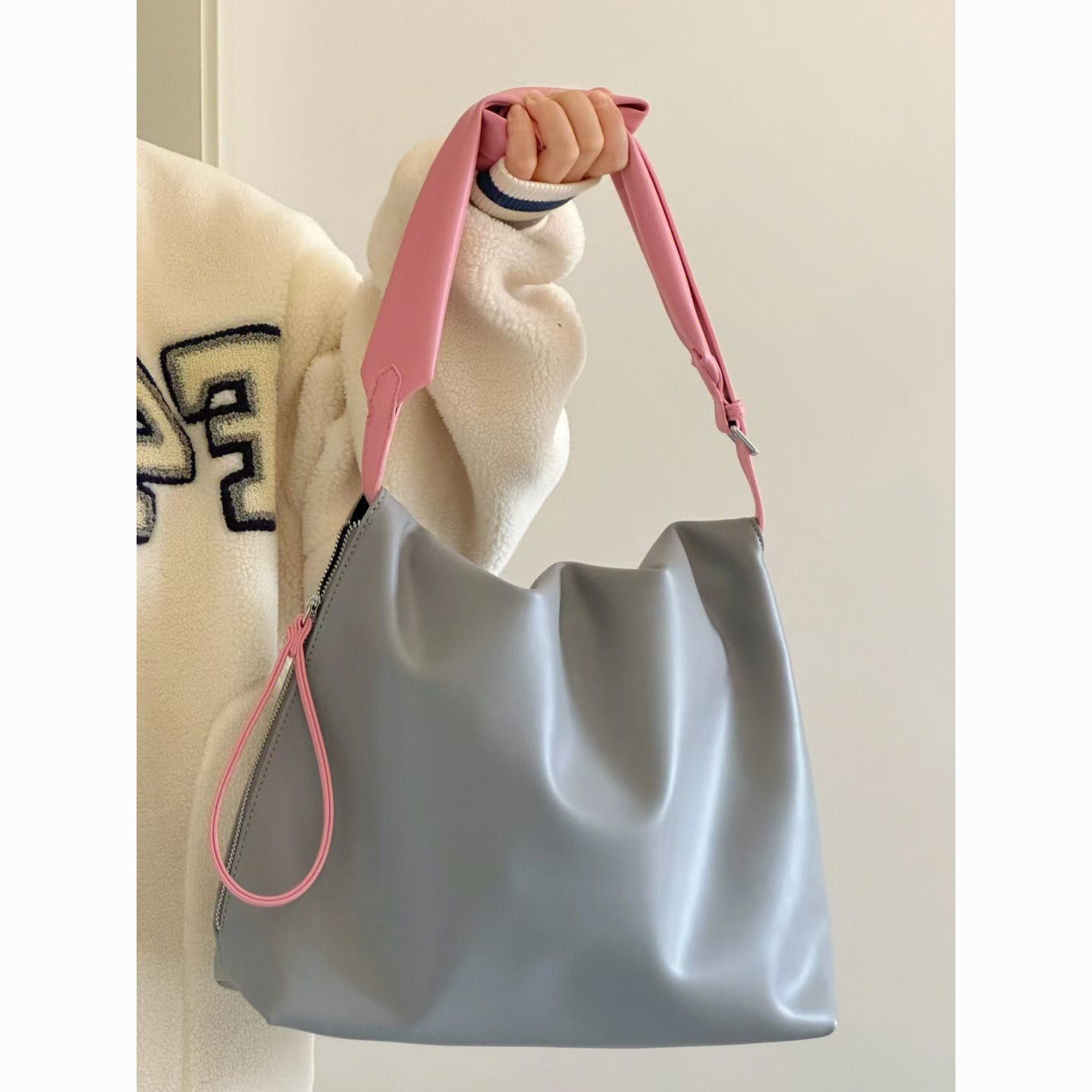 

Evening Bags Xiuya Designer Shoulder Trendyol Solid Colour Messenger Casual All match Lady Daily Wear Fashion PU Leather Bolso Mujer 221208, Beige