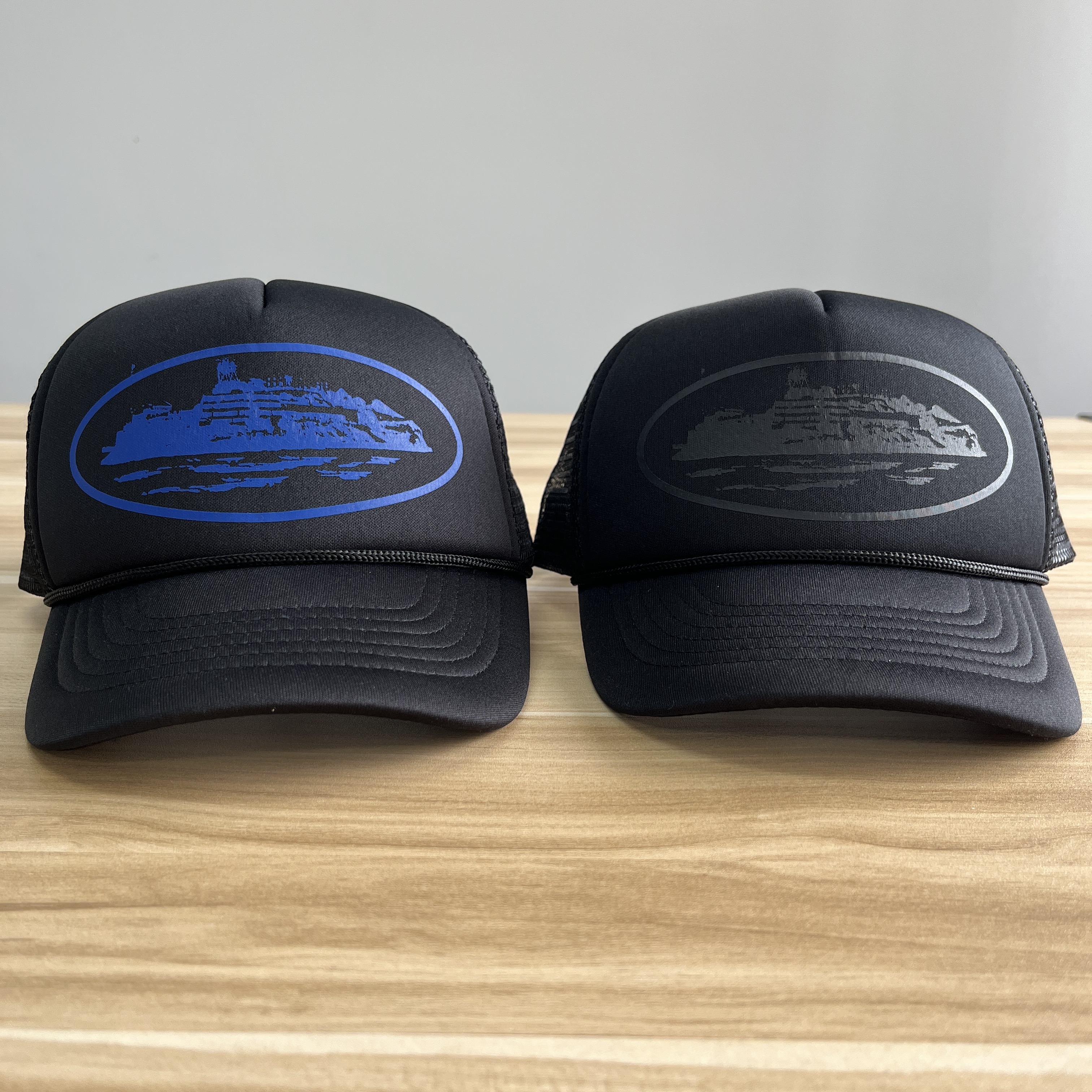 

Couple Sports Designer Baseball caps Mesh Breathable casquette Fashion Graphic Print cap, Blue