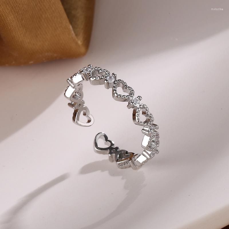 

Cluster Rings A Girl' Hollow Love Heart-shaped Opening Exquisite CZ Zircon Finger Ring Fashion Jewelry For Women Girls Gift