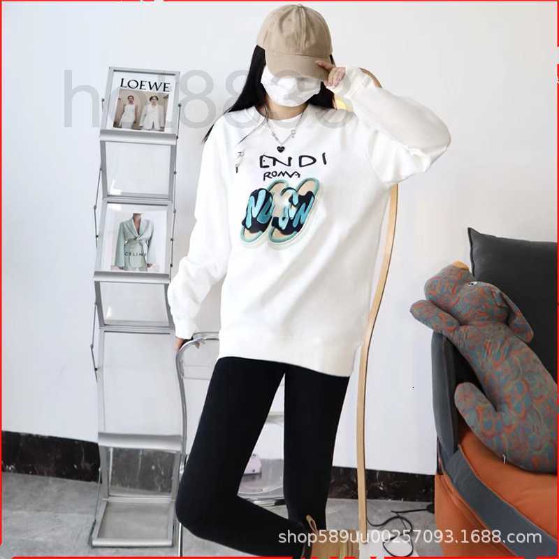 

Men' Hoodies & Sweatshirts designer Autumn and winter new style sweater for women 3D slippers printed top Korean design feeling lovers pullover HRKE, White