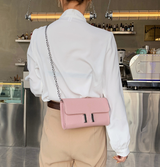 

Classic Women Bag All-Match Solid Color New Chain Bags European and American Style Letter Lock Crossbody Small Bag Long Wallet, 22*12*3cm