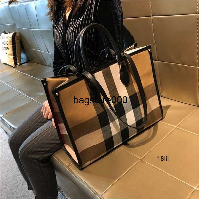 

Burbrerys Bags Women Handbags Hong Kong womens Tote Bag lattice large capacity mother and son single shoulder portable purchase, Large grid black;large size;and then