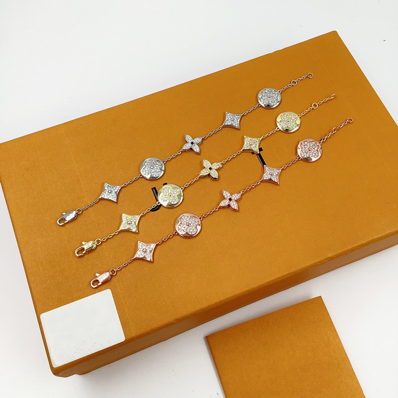 

2022 Luxury Old Flower Charm Bracelets designer fashion bracelet for girls women 18K gold silver rose gold 3colors brand jewelry party wedding gift