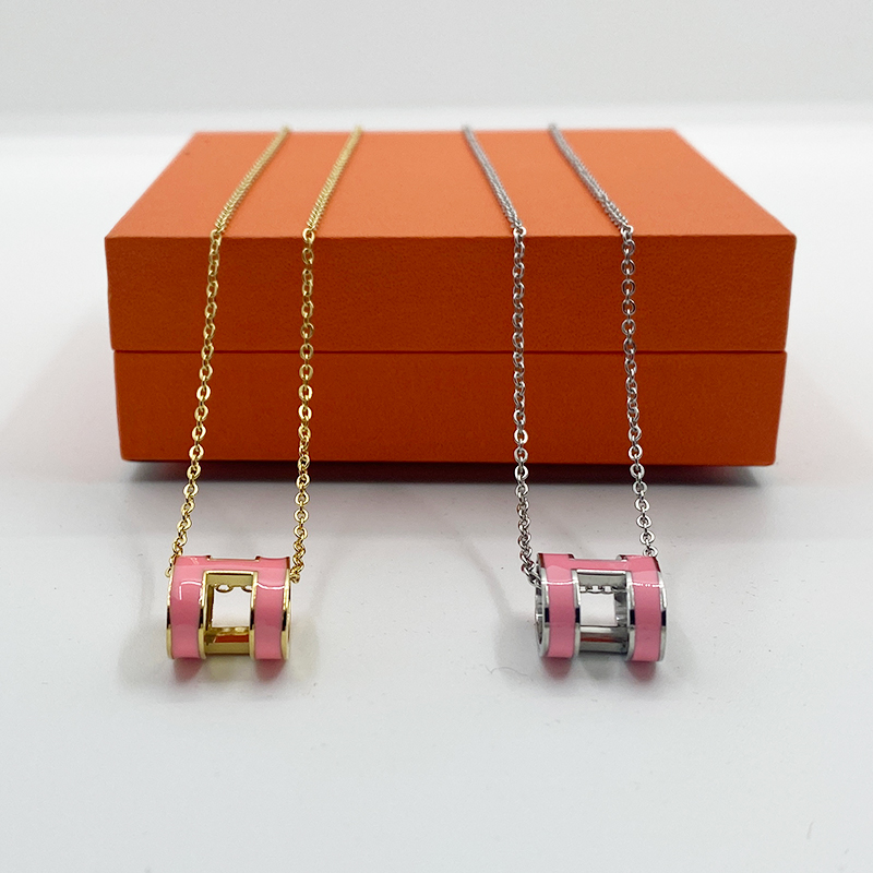 

Gold and Pink Letter Necklace Designer H Necklaces Classic Fashion Necklace 18k Deluxe PendantsNecklace Wedding Jewelry Party Valentine's Day Christmas Gifts