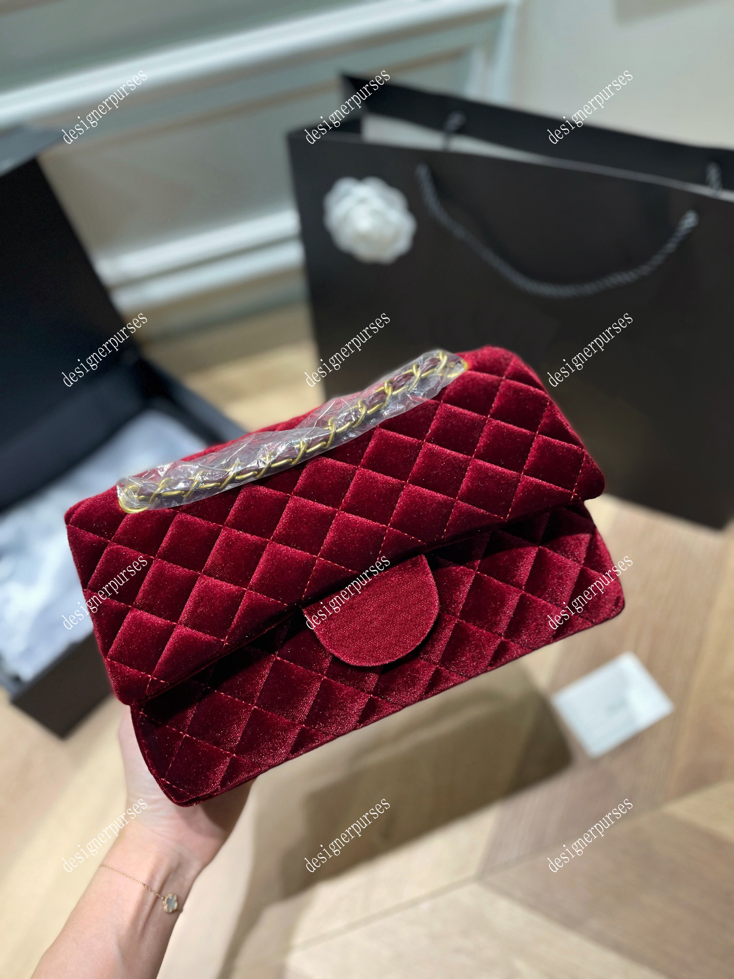 

TZ 5 colors Classic cf Flap Handbag Designer vintage Diamond Quilted Shoulder Bag Luxury Velvet Gold Hardware Metal Chain Bags Women Purse Fashion Crossbody Bag 25CM, Red