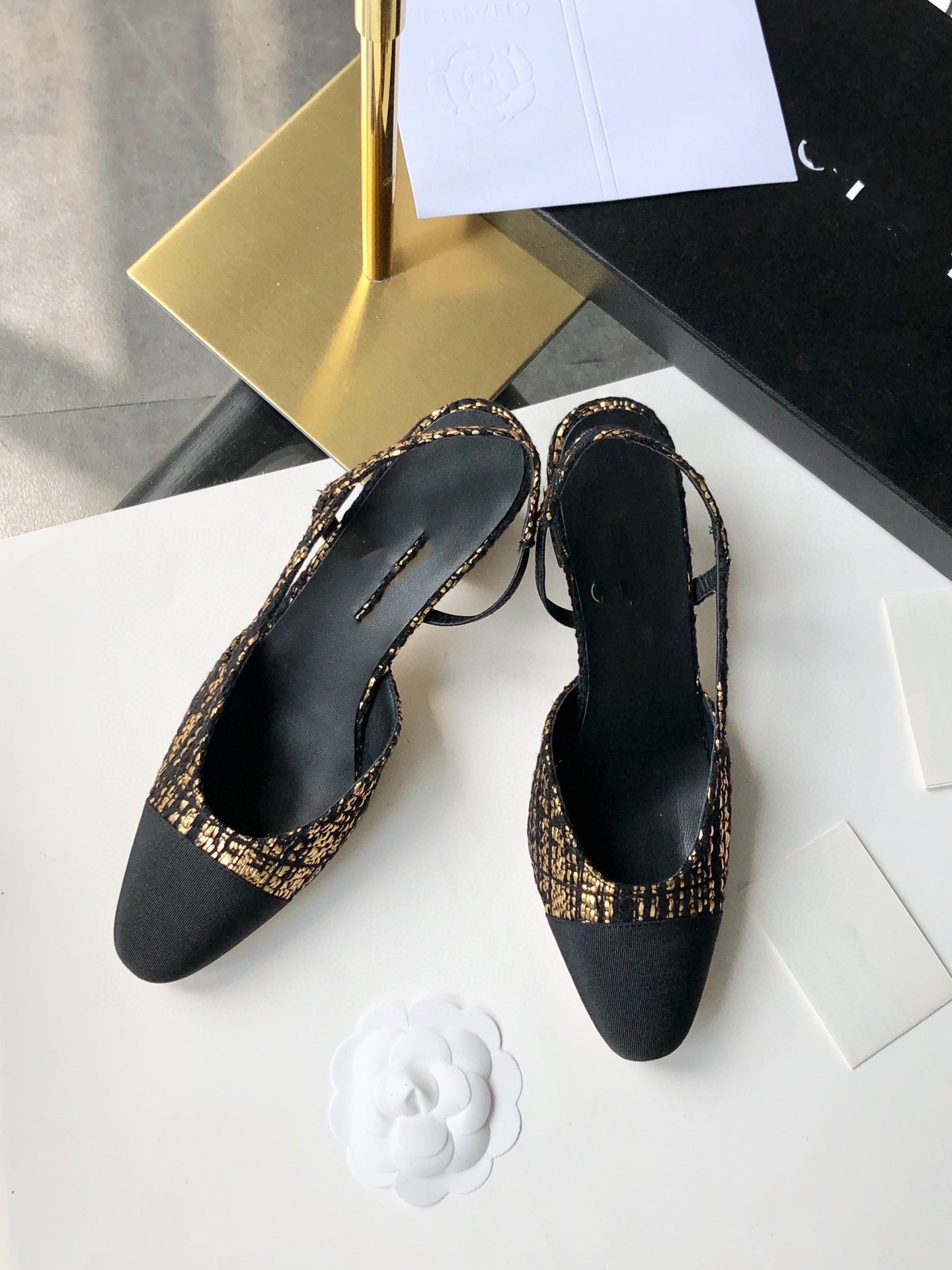 

2023 luxury Classics Women shoes heels Sandals fashion Beach Thick bottom Dress Shoe Alphabet lady Sandal Leather High heel lides By home, Black