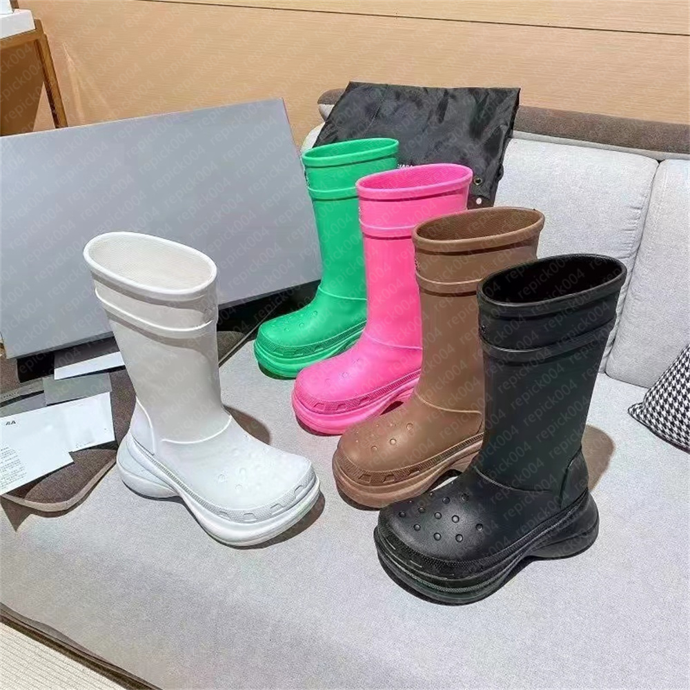 

2023 Men Women luxury Rain Boots Designers Croc Boot Thick Bottom Non-Slip Booties Rubber Platform Bootie Fashion Knight Boot Jelly Color