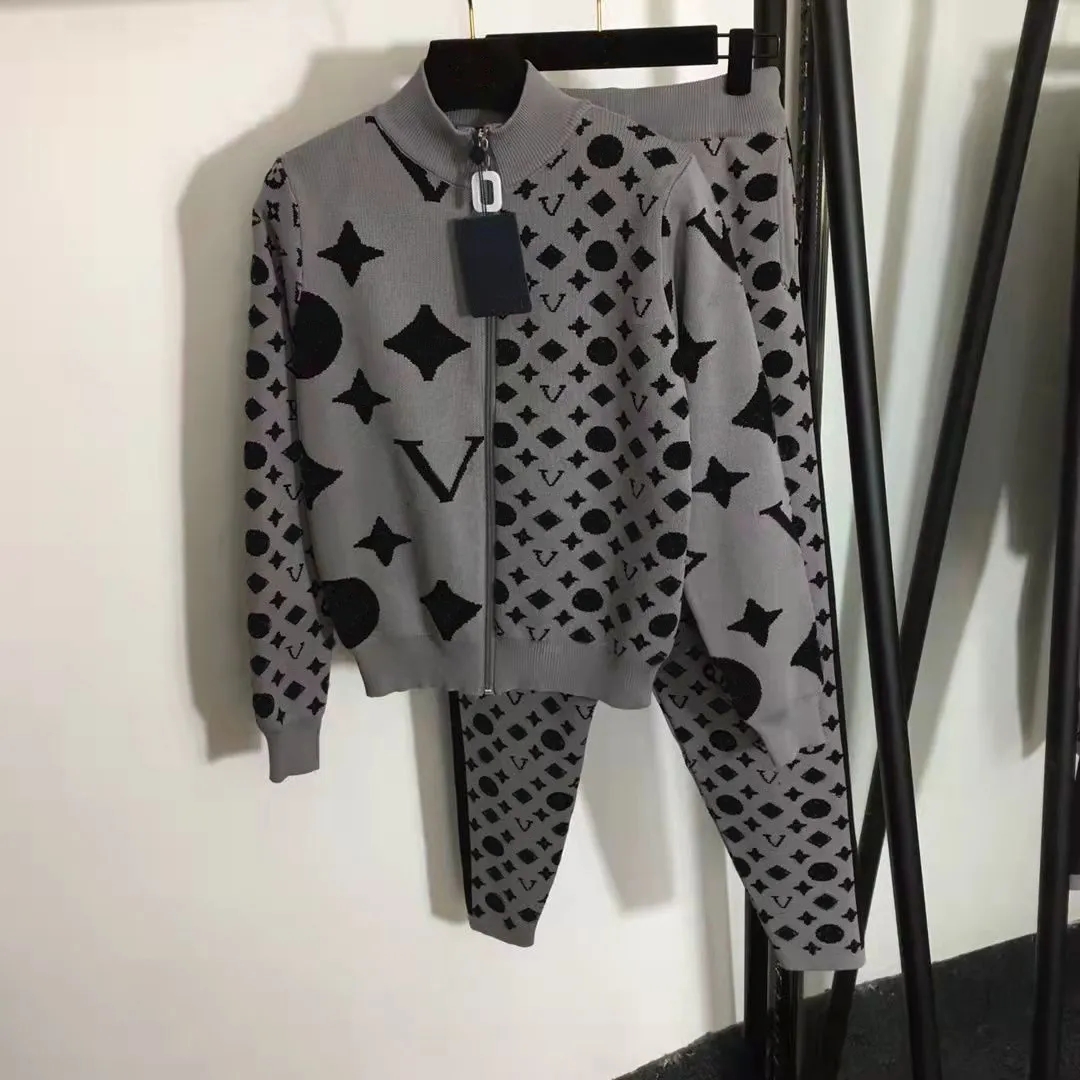 2PCS Women's Tracksuits Coats and Pants Knitting Cardigan Warm Sweater Designer Fashion Tracksuit with Letter Flower Size S-2XL