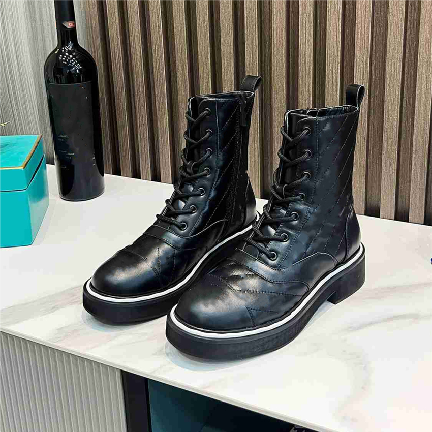 

Luxury Design Boots Fashion Channel Women Retro Decoration Winter Warm Snow Non slip High Heel Martin Knight Tassel Casual Socks Boots 08-05