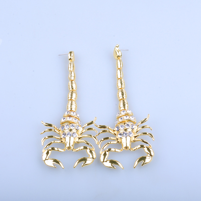 

Exaggerated Scorpion Studs Earrings for Women Gold Big Statement Street Party Dangles Luxury Fashion Design Animal Pendant Alloy Drop Earring Ear Charm Lady Gifts