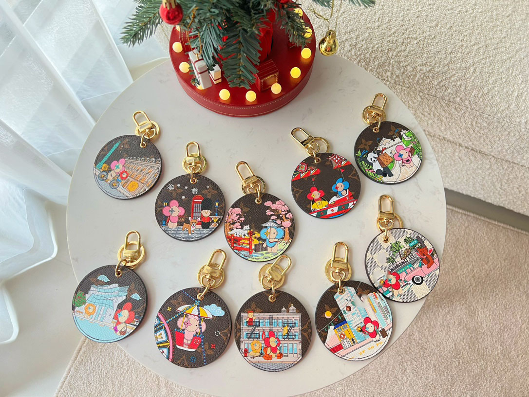 

Designer Keychain Fashion PU Leather Key Ring Designed Keychains Car Keyring Holder Bull Pendant Christmas New Year Gift Baiying
