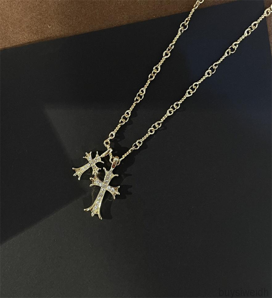 

Brand Cross Necklace Chromes Designer Pendant Double Long Women039s Summer Light Luxury Minority Highlevel Sense Collarbone Ch4347421