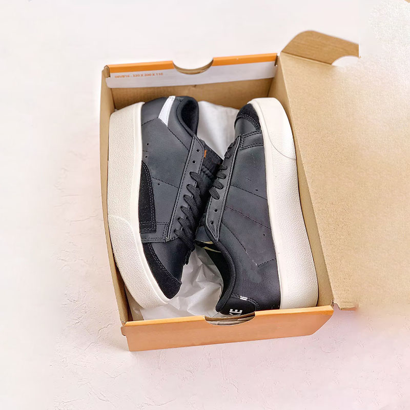 

Brand new refresh new upgrade classic shoes low 77 jumb thick soles highlight the trend sense, Black