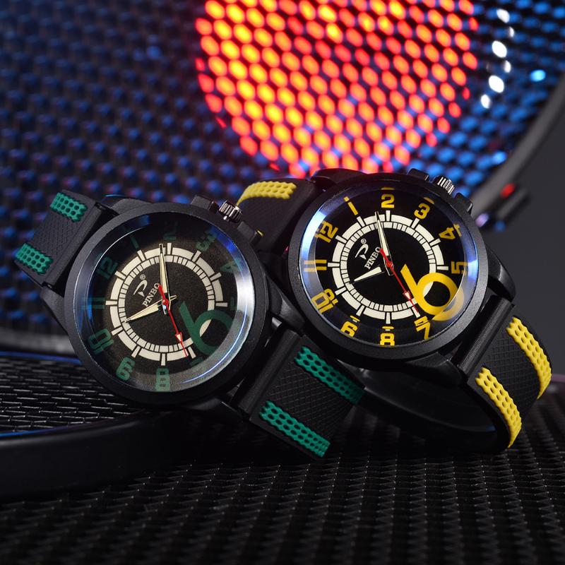 

Wristwatches Men Outdoor Sport Silicone Quartz Watch 2022 Fashion Casual Locomotive Wristwatch Analog Male Blue Glass Clock Relogio Masculin