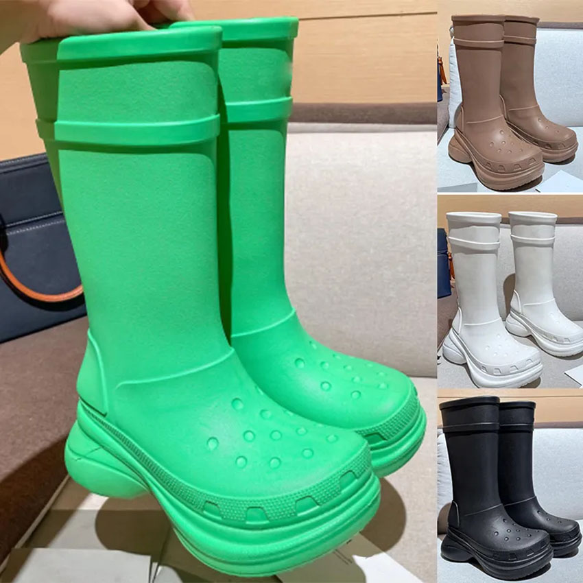 

2023 Designer Rain Boots Women Mens Rubber Shoes Rainboots Long Cros Boot Paris Outdoor 2.0 High Platform Big Head Jelly Thick Bottom EUR 35-45, Brown flowers