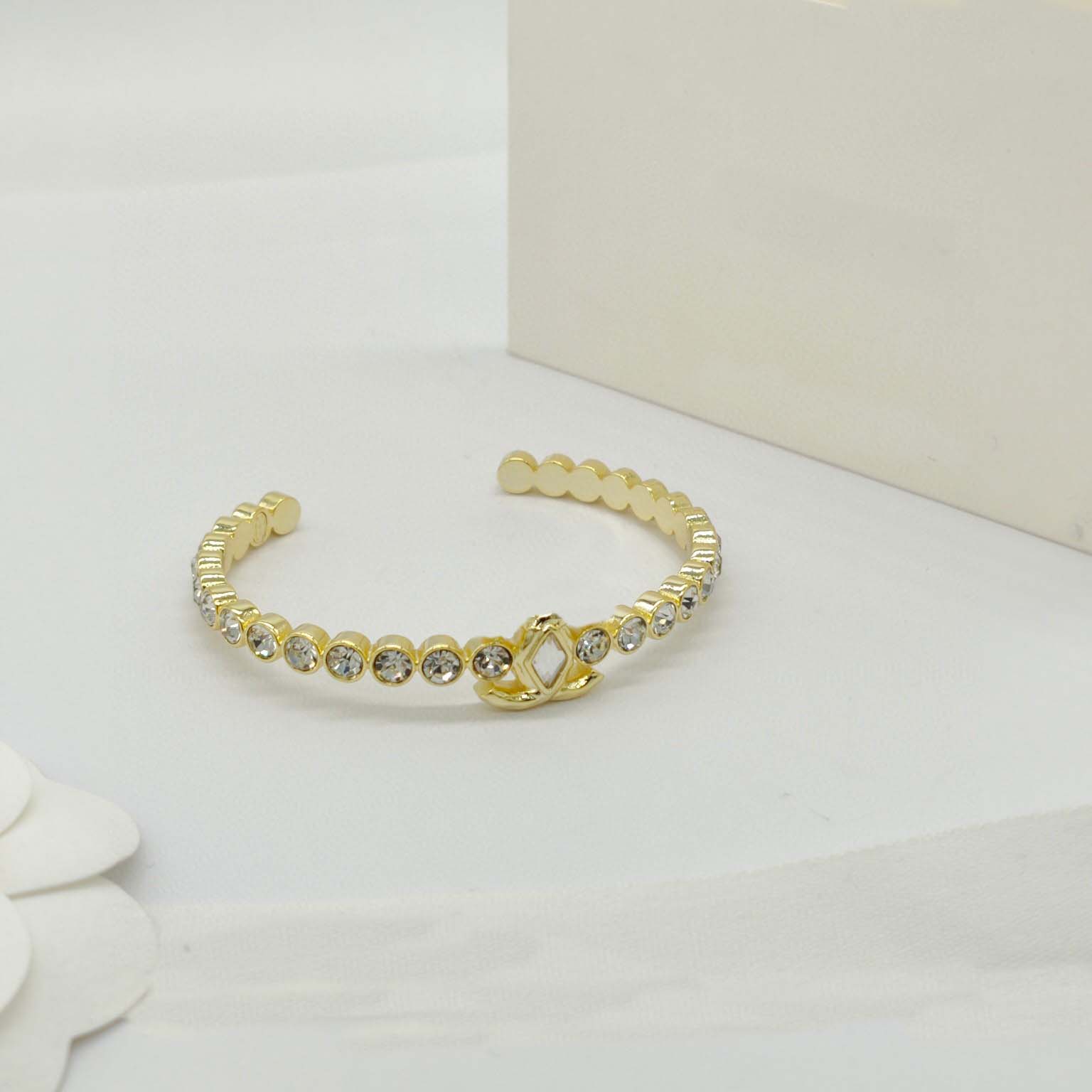 

2023 Fashion jewelry charm earring bracelets opened bangle with sparkly diamond in 18k gold plated have box stamp PS7403A
