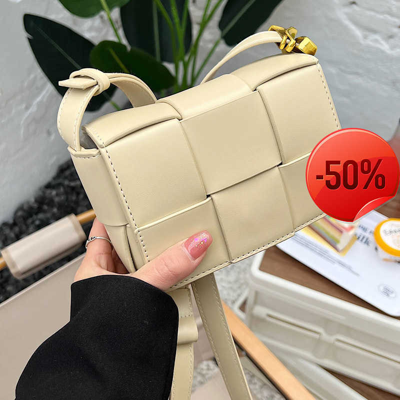 

New Clutch Bags for Women High Sense Women's Versatile 2022 New Trendy Net Red Hand Woven Msenger Cht Small Square, Black14