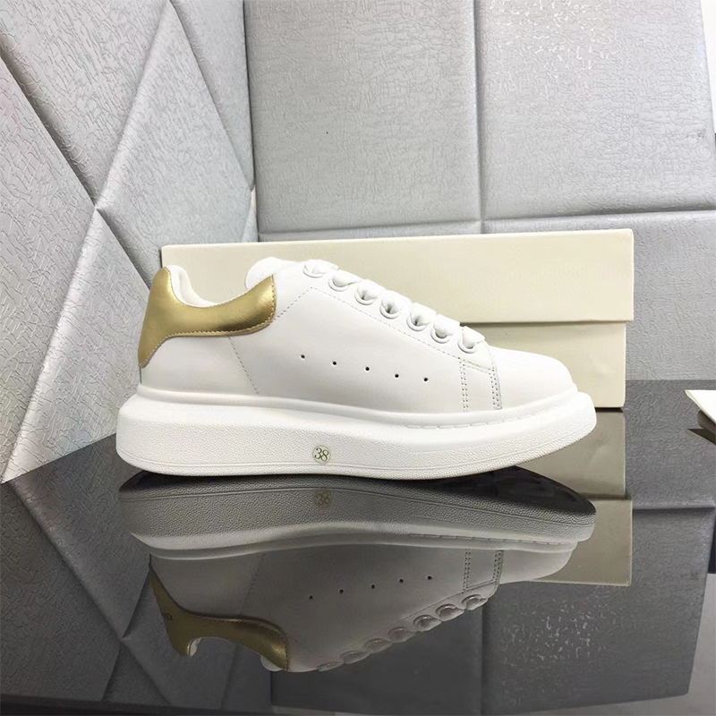 Quality Men Classics Soft designer Shoes Genuine Leather Fashion Platform Trainers Women Thick-soled Vulcanize Black White Suede Outdoor Casual S