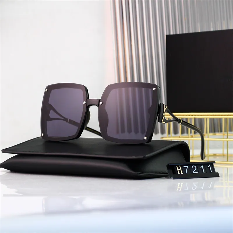 

Womens Designer Sunglasses For Women Mens Luxurys Sun Glasses Woman Polarized Sunglass Fashion Classic Retro Eyeglasses S Glass 2212121D