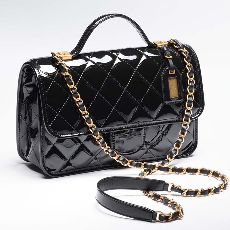 

AAAAA the latest luxury fashion designer bag patent leather smooth shiny handbag chain bag women hot products pure black pu simple and generous temperament, Black1