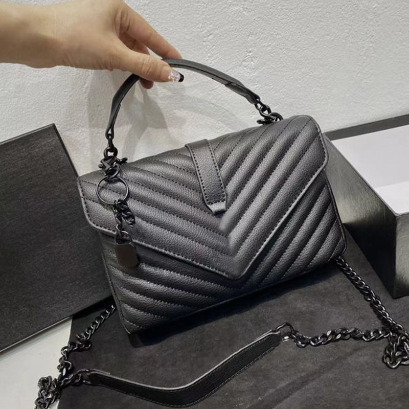 

Strap Bags Crossbody purses designer woman handbag chain wallet real leather flap bag envelope Mini Pochette Messenger Clutch Bag card holder Snapshot Quilted, Beige.silver