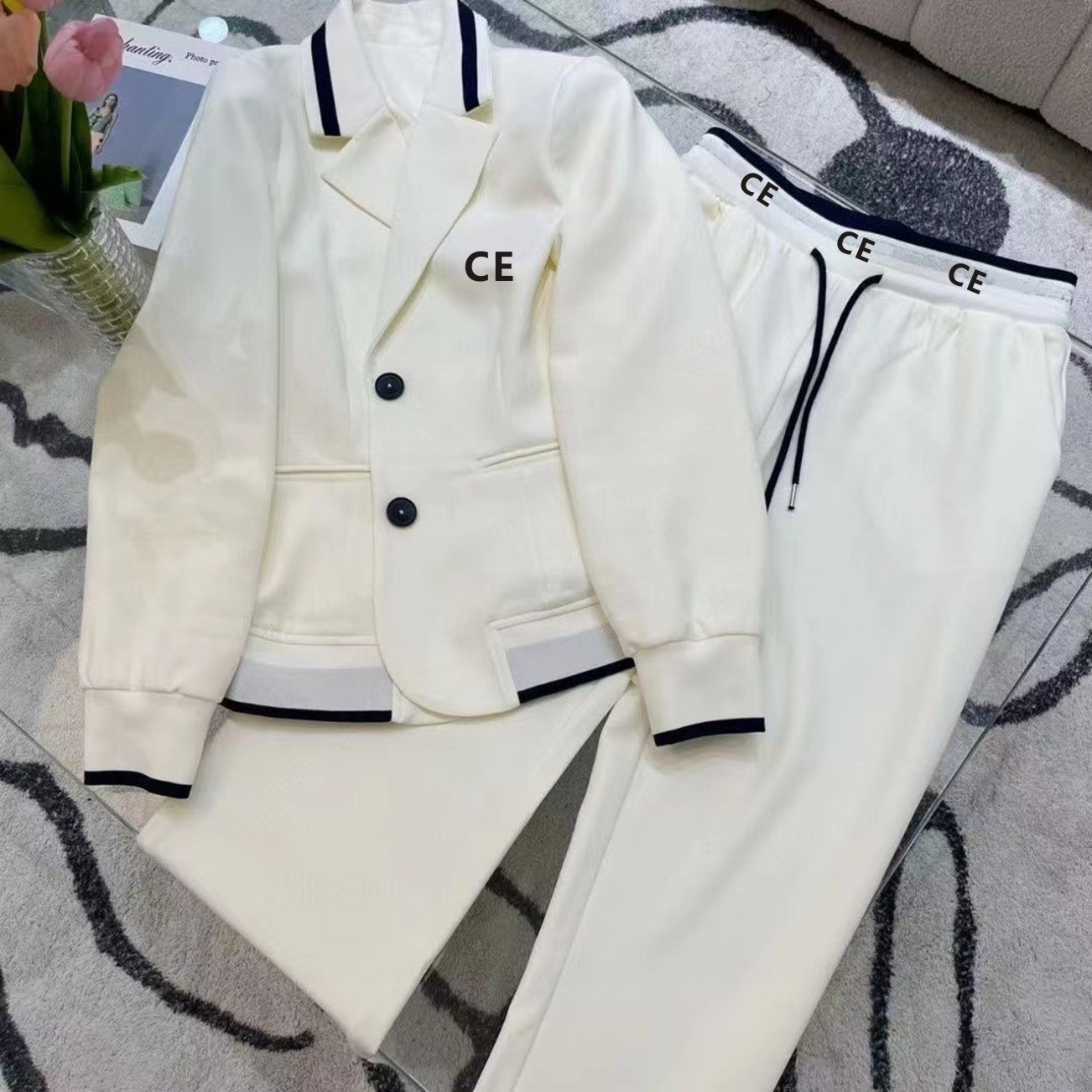 

Women's Two Piece Pants Casual Suits Designers CE Jackets Coats For Women Long Sleeve Jacket Cool Girls Streetwear Womens Clothing Set E139, White