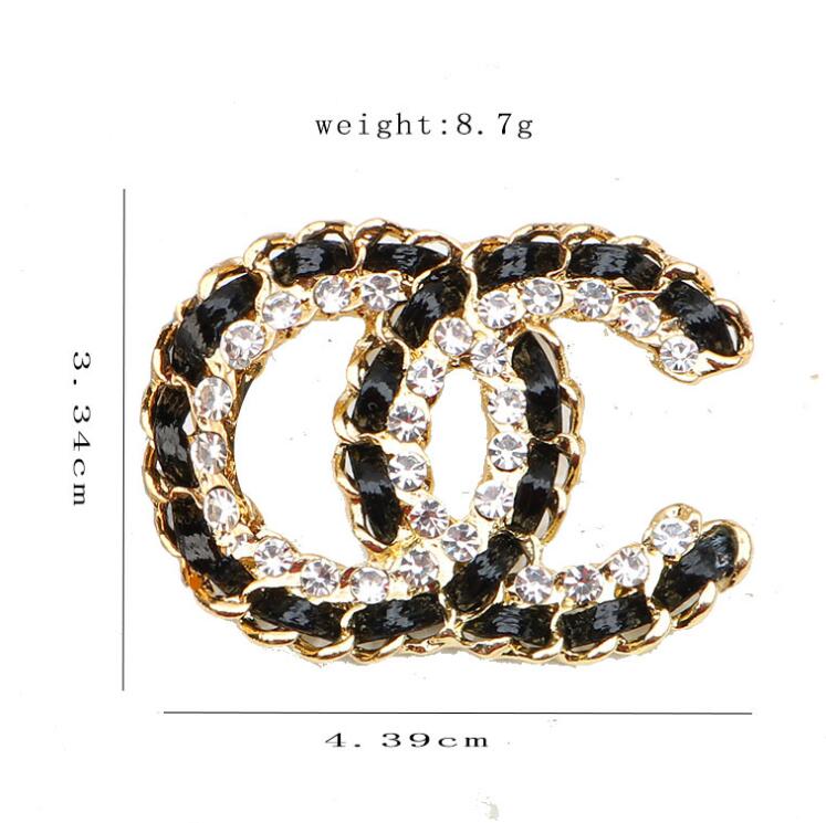 

Luxury Designer 18k Gold Plated Letter Brooches Fashion Women Sweater Suit Pin 18K Gold Plated Clothing Jewelry Accessories