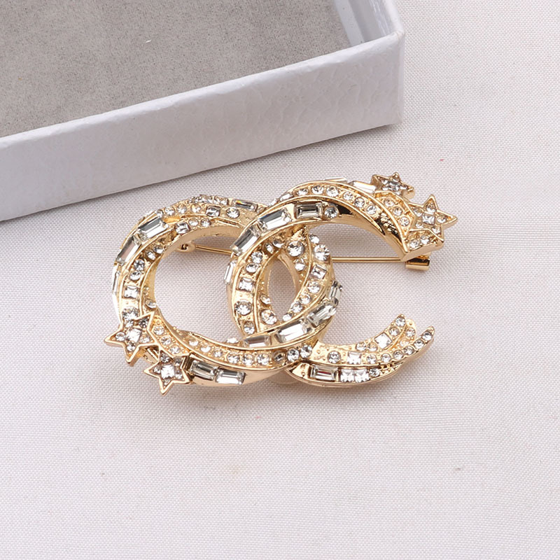 

Famous Design Gold G Brand Letter Broochs Luxurys Designer Brooch Women Rhinestone Suit Pin Fashion Jewelry Clothing Decoration High Quality Accessories