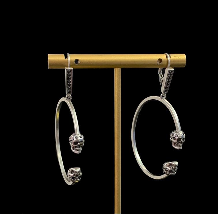 

Hoop Hyperbole Earring Ear Studs Skeleton double Skull Hoops Earrings Women Hiphop Rock Punk Ear Cuff Jewelry Designer ME3b013