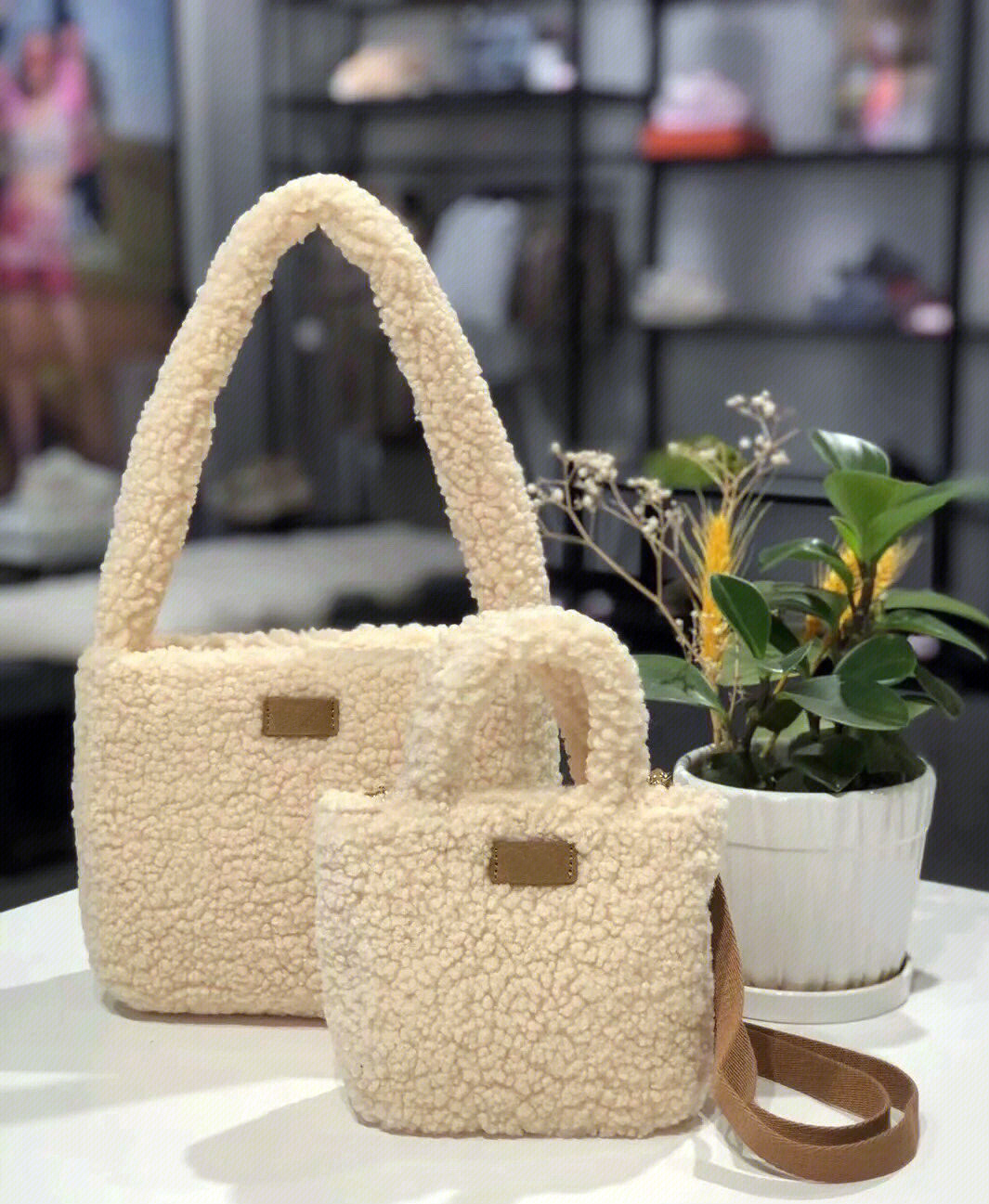 

TOTE 22 new bags MINI wgg Luxury womens wallet Plush Designer cute teddy clutch Crossbody Fashion Shoulder wallets Totes handbags famous pochette duffl weekend bags, 1-green