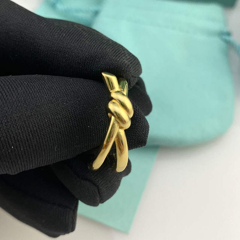 

New knotting ring for female 18k rose gold plated twisted rope ring for girl Gu Ailing