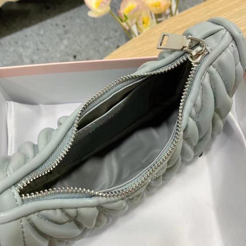 

miu bag Miu classic fashion women's shoulder bag Designer luxury handheld crossbody bag White trend All small original cute rabbit plush 7A The new RWG4, Pink