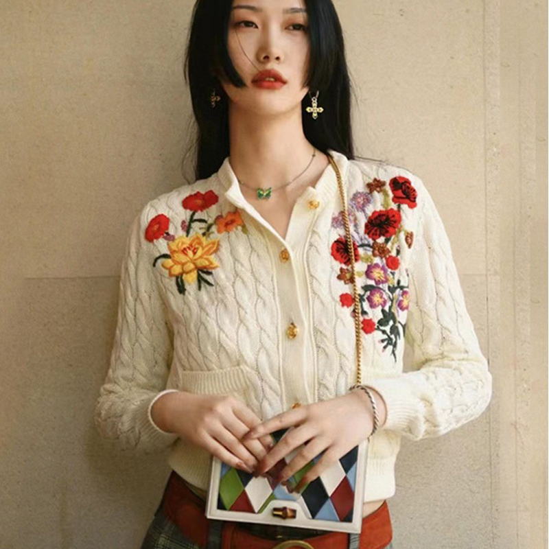 

22SS New Pullover Fashion Women Luxury Designer Sweaters Multi Style Autumn Letter Ladies Female Cardigan Casual Channel CCbrands Trend Tops Knit shirt, White